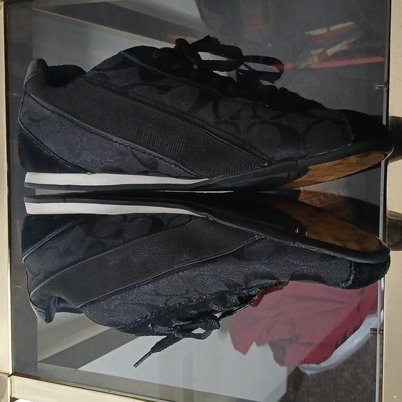 Coach Hilary black signature monogram tennis shoes size 8 - Picture 6 of 15